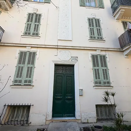 Apartment Very Charming In *