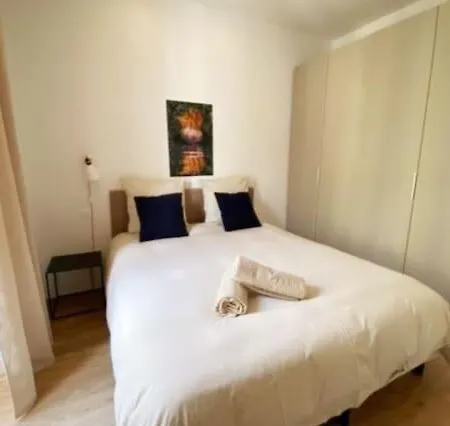 Spacieux Et - Vieux 5 Mn' A Pied Apartment *