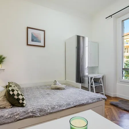 20 Rue Alberti 2me -studio Apartment