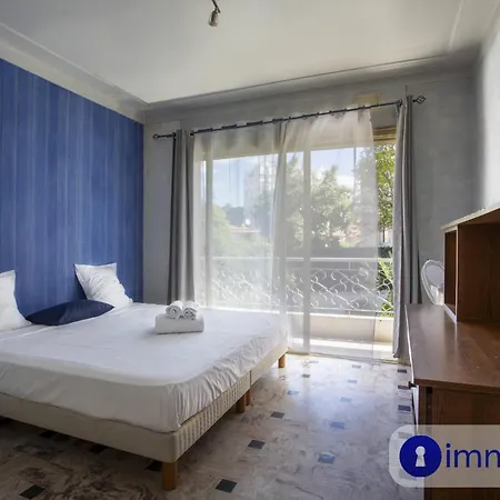 Spacious With Terrace In The Cimiez District Nice