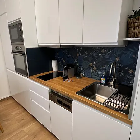Apartment T2 Au Coeur De A Cote De La Gare Routiere *