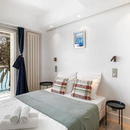 Promenade, View On Bay, Sunny Terrace, 4 Guests, 2 Bedrooms Ac Apartment *