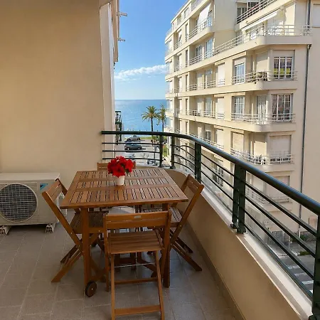 Apartment Avec Terrasse A 2 Min De La *