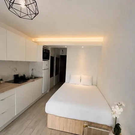 Apartment De La