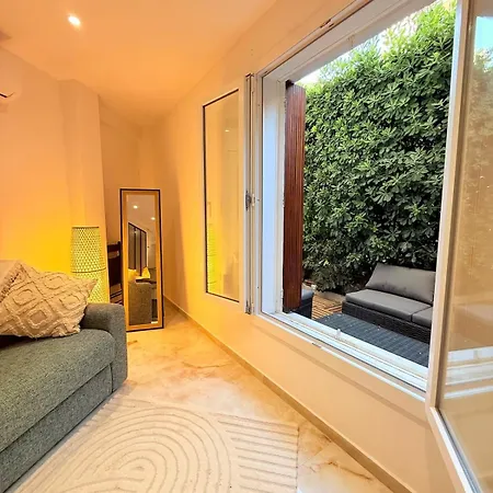 Terrace - Liberation Apartment