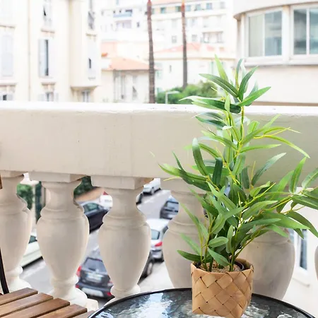 Apartment L23 Staywizus - 1 Bdr Shakespeare 2 Balconies - Clim & Wifi *