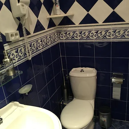 Apartment 50 M De La Et 60 M Carre Au Centre Nice
