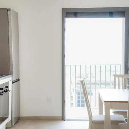 New Building- Neuf Lumineux Vue Mer, Tramway L3 Au Pied De Immeuble A 10 A 15 Mns D'aeroport, Centre & Promenade Nice