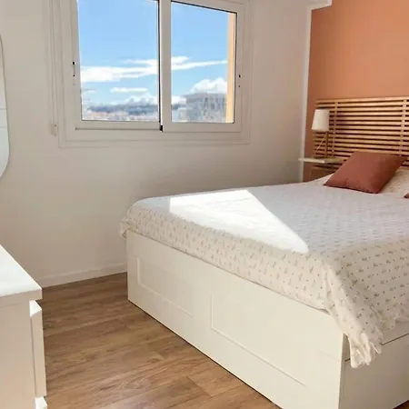 With Terrace And Unobstructed View Apartment Nice