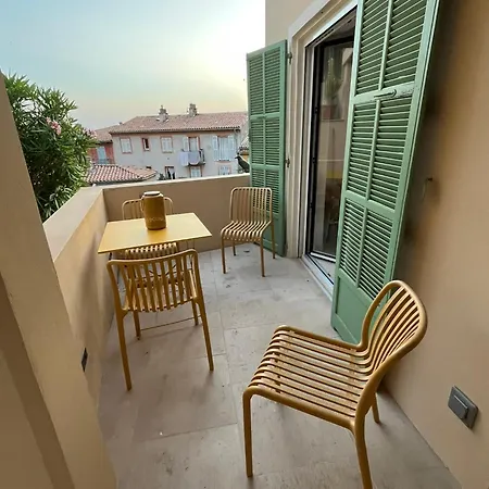 Unique Dans Le Vieux-nice! Avec Jardin Et Terrasse *