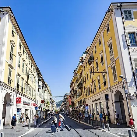 Garibaldi Near Port And Place Du Pin * Nice