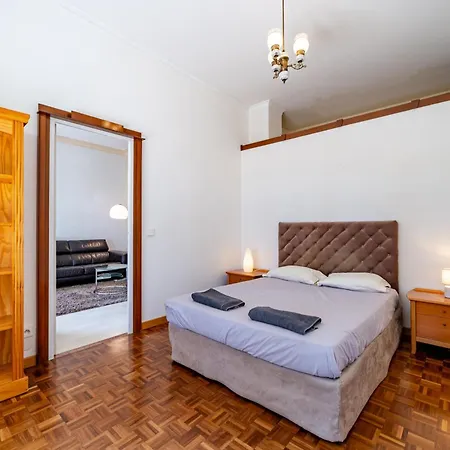 Spacious Flat - Calm & Ac Apartment