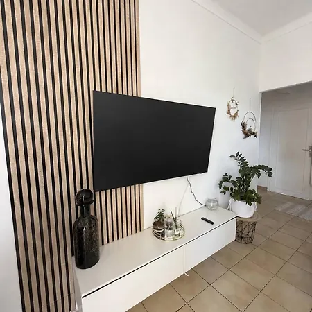 Elegant A Nice, A 10 Min Apartment