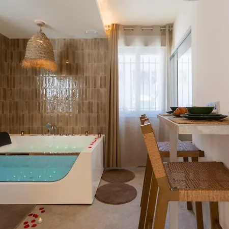 Bali Evasion - Jacuzzi & Sauna Privatif A Apartment