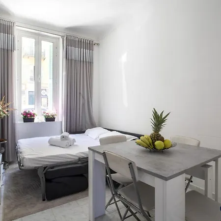 Air-conditioned In The Republique District Apartment