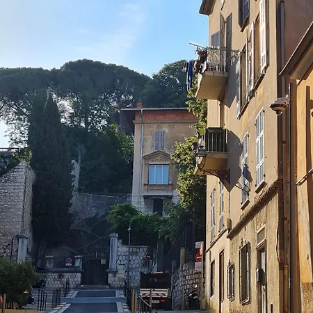 Au Coeur Du Vieux-nice, Pres De La Apartment *