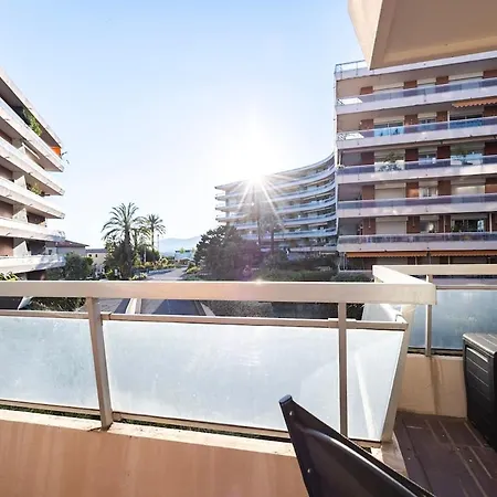 Apartment Stunning Sea View 2 Bedroom In
