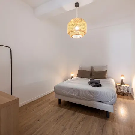 Old Town Charming Separate Bedroom - Ac Apartment