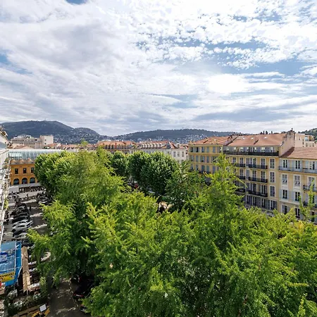 Charming 1 Bdr In The Center Apartment *