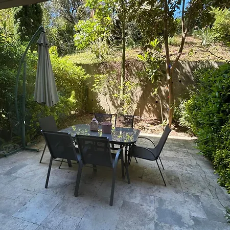 Au Calme Apartment *