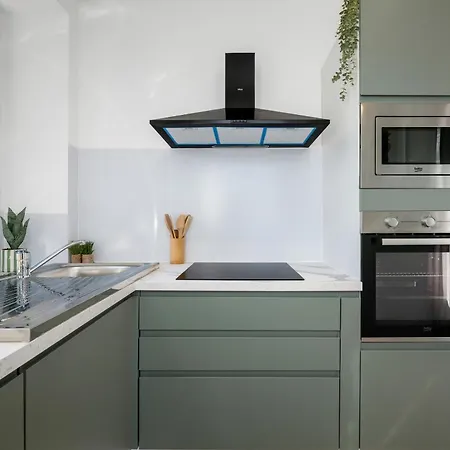 L17 Staywizus - Bosco 3bdr 2 Bath Terrace - Parking & Ac Nice