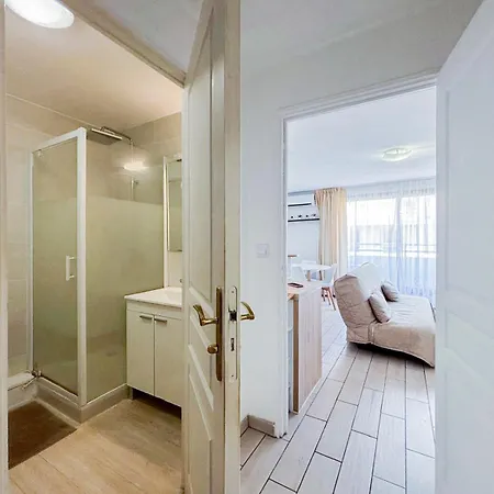 Coeur De - Wifi, Ac, Balcony Apartment