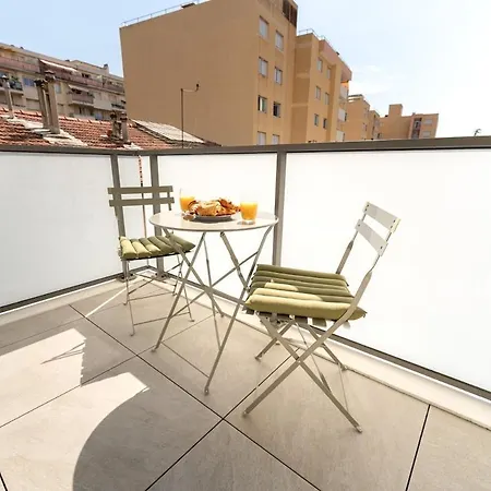 Apartment Bright With Terrace And Wi-fi Nice