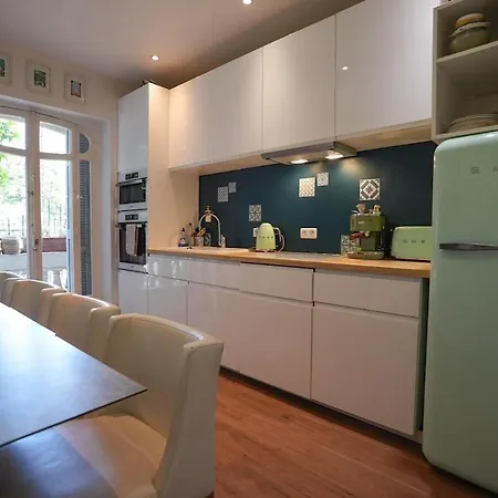 Superb 3 Bedroom - Center