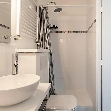 4 Cozy Proche De La Mer, Balcon, Wifi * Nice