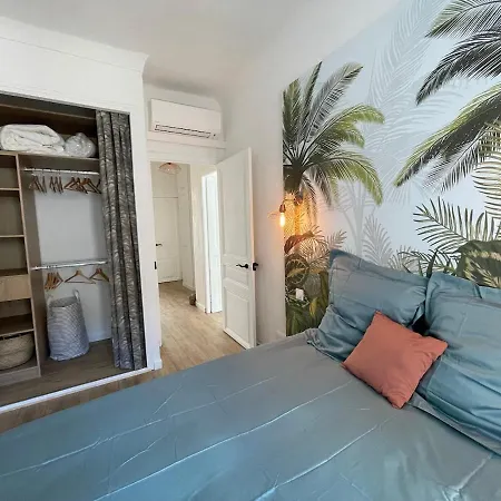 Liberation, Charming, Quiet 2-room With Balcony Apartment