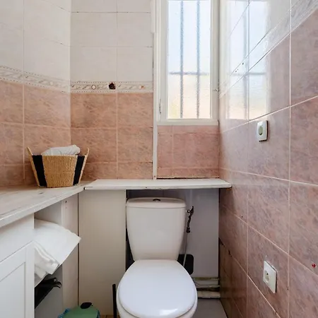Charming House With Sea View In Nice