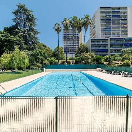 Beautiful 2 Swimming Pool, Parking Space And Air Conditioning Apartment *