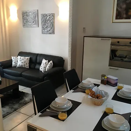 50 M De La Et 60 M Carre Au Centre Apartment