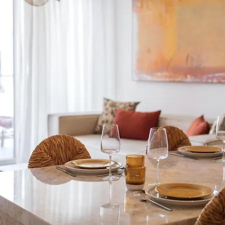 Spacious With Terrace And Parking Apartment *