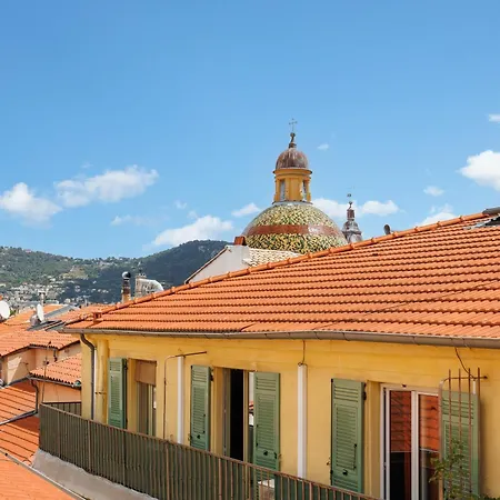 Renting - St Vincent - Floor Luxury Old Town Air-conditioned Apartment Nice