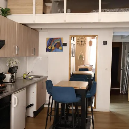 Comfy In Old Town With Mezzanine - Place Garibaldi, Apartment *