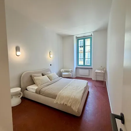 Apartment La Girelle - Bright And With A Balcony - Port Of Nice