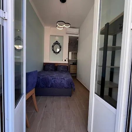 Terrasse 4 A 6 Personnes De Gamme Port, Riquier *