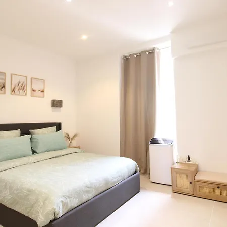 Calm Elegant In The Heart Of Apartment *