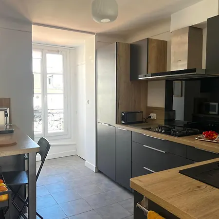 Bright Floor 2br With Large Terrace In Centre Apartment Nice