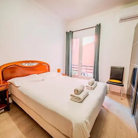 Port Lympia Lovely With Balcony & Ac Apartment *