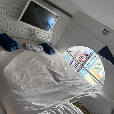 Cosy Vieux Apartment *
