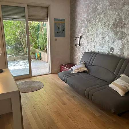 Au Calme Apartment Nice
