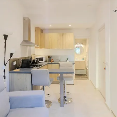 A 2 Min De La Promenade Des Apartment Nice