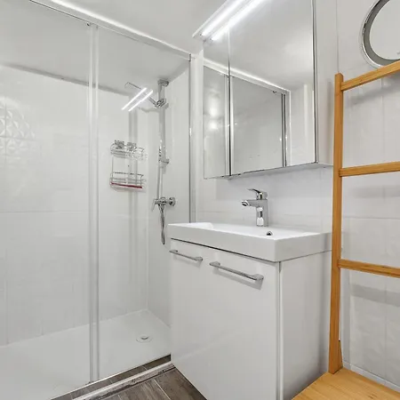 Old Town - 2 Bedroom Ac Nice