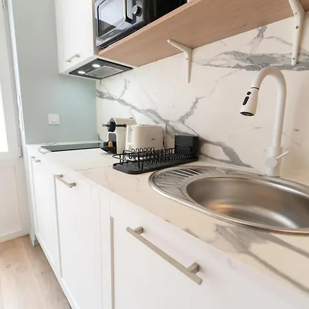 Mediterraneen Avec Balneo Apartment *