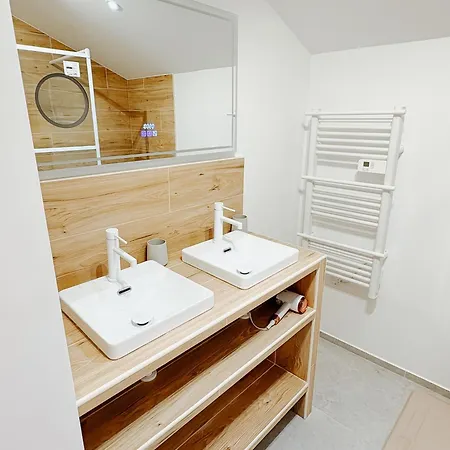 Au Coeur De Apartment
