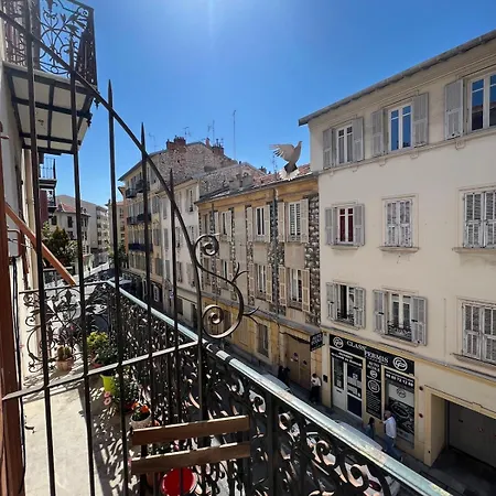 Apartment Liberation, Charming, Quiet 2-room With Balcony