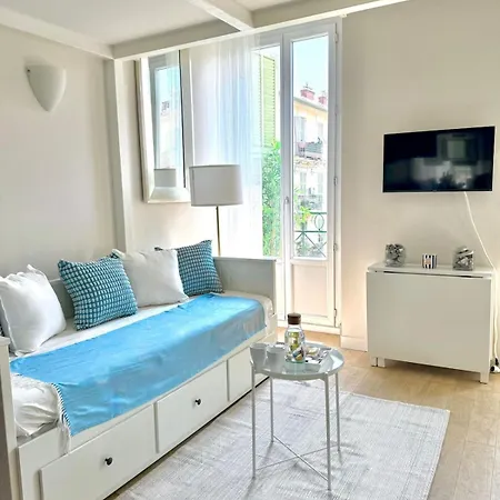 Heart Of - Mezzanine Loft & Sunny Balcony Nice