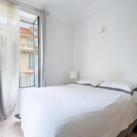 Esprit De France Apartment *